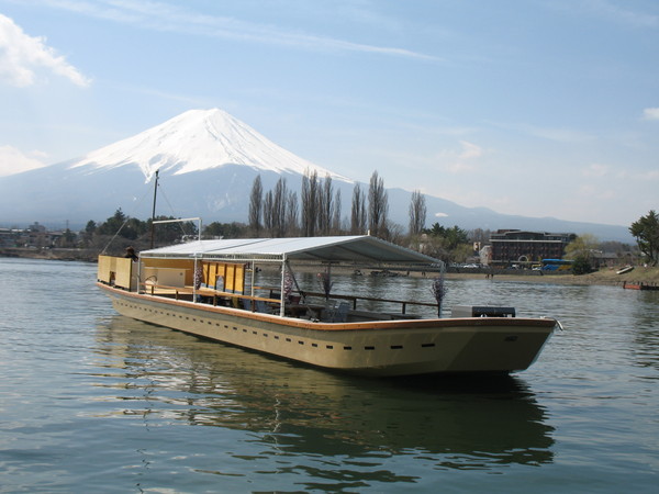 河口湖屋形船